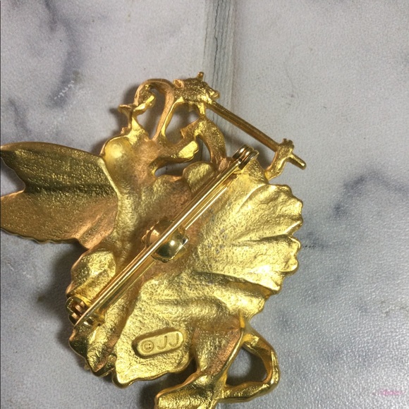 Fabulous Fairy with her sparkling wand - Picture 2 of 4